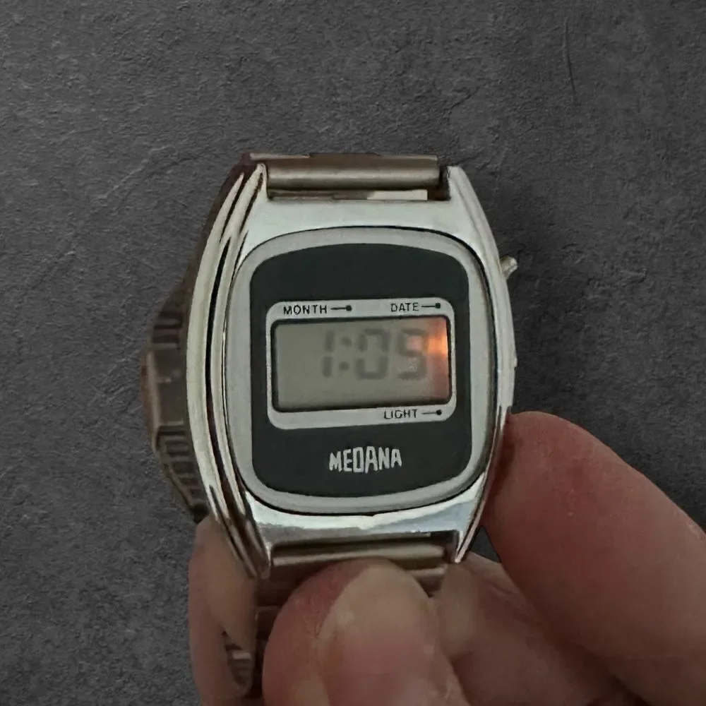 Vintage Medana Retro 80s Men’s Silver Tone and Blue Digital Watch